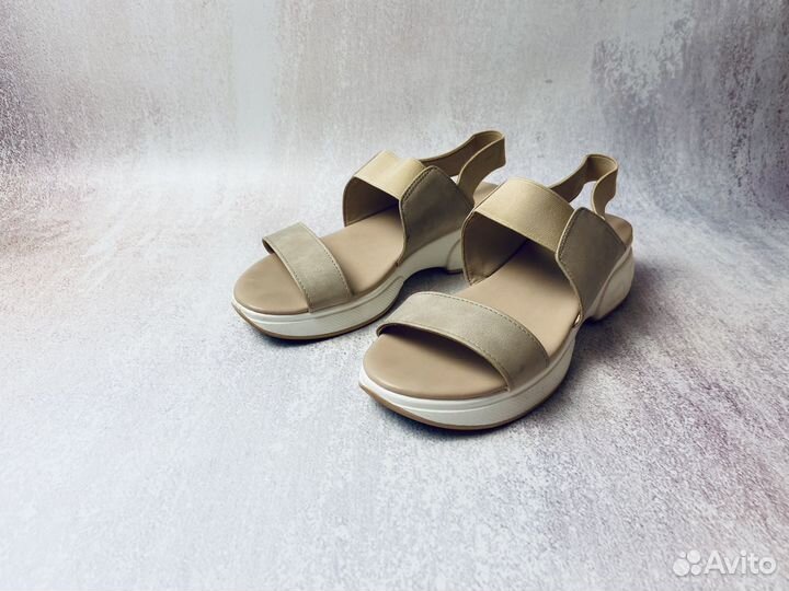 Сандалии 37
