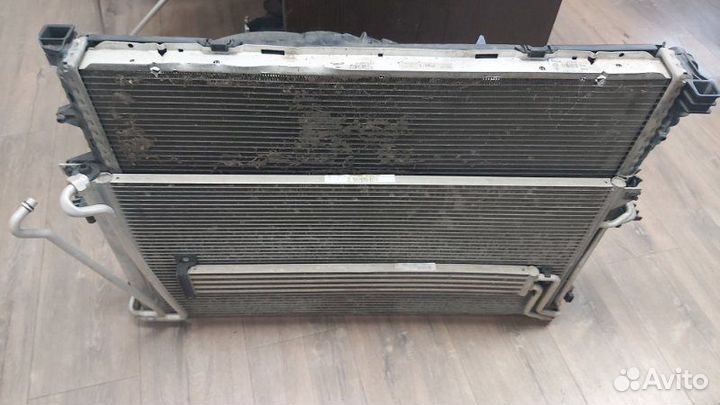 Радиатор охлаждения Volkswagen Touareg 1 4.2 2006