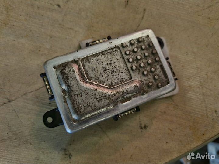 Реостат печки Mercedes-Benz E-Klass W212 2012