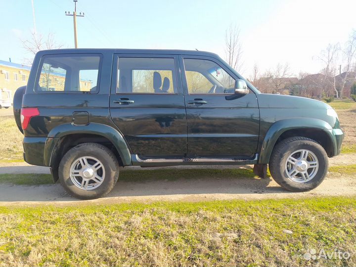 УАЗ Patriot 2.7 МТ, 2018, 200 000 км