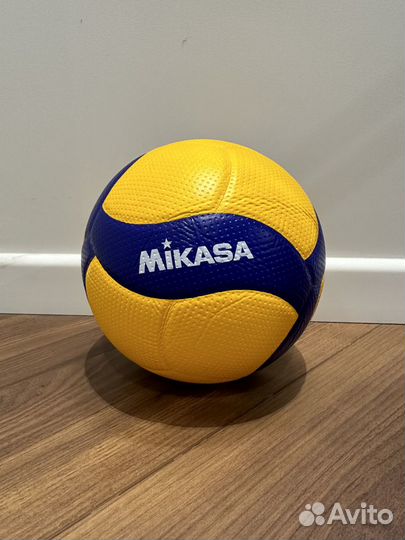 Волейбольный мяч mikasa v200w