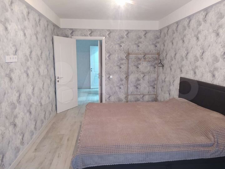 2-к. квартира, 75 м², 2/10 эт.