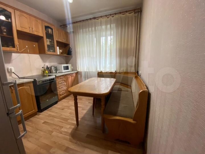 1-к. квартира, 42 м², 4/10 эт.