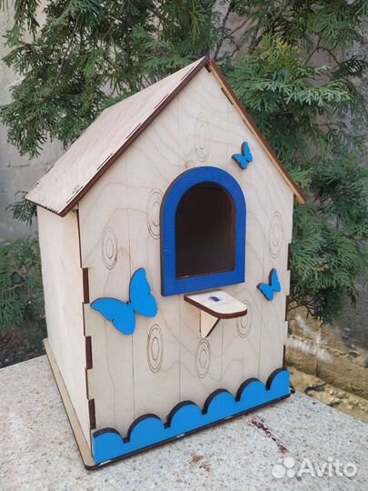 Скворечники и кормушки для птиц