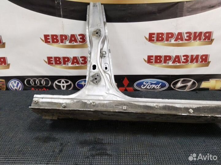 Стойка кузова правая Honda Hr-V GH4 D16A 1999