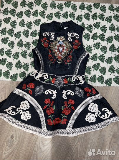 Вечернее платье мини на выпускной