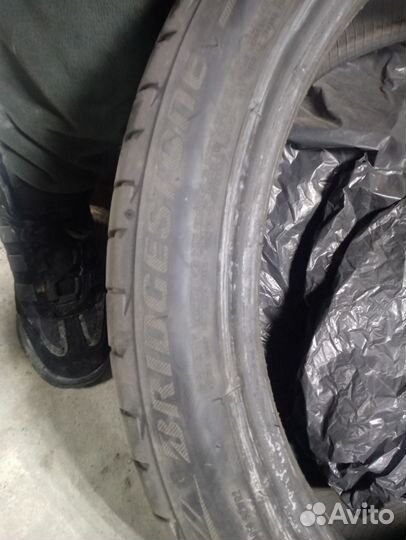 Bridgestone Alenza Sport 275/35 R20