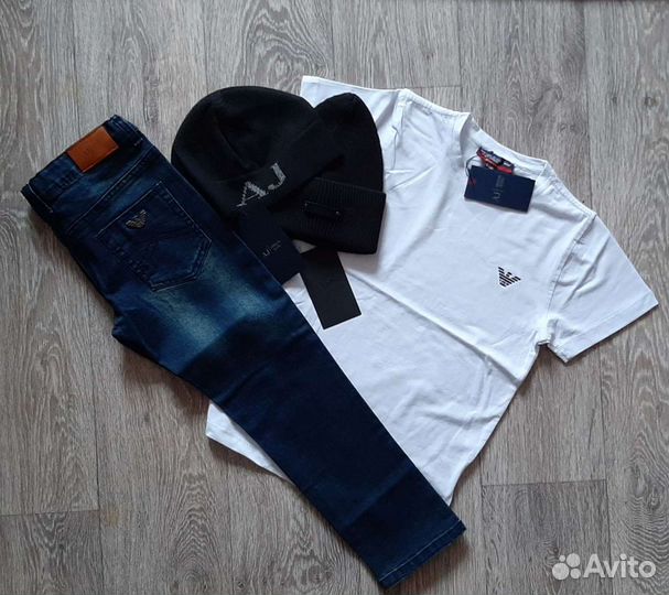 Одежда Armani на мальчика 7-8 лет