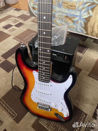 Электрогитара с комбиком бу