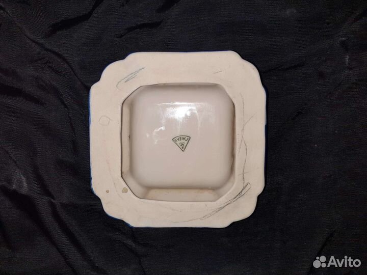 Фарфор Гжель Пепельница