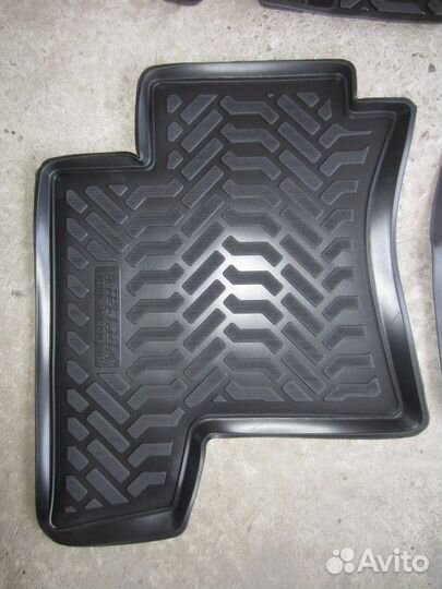 Коврики салона 3D Mitsubishi Pajero II правый руль