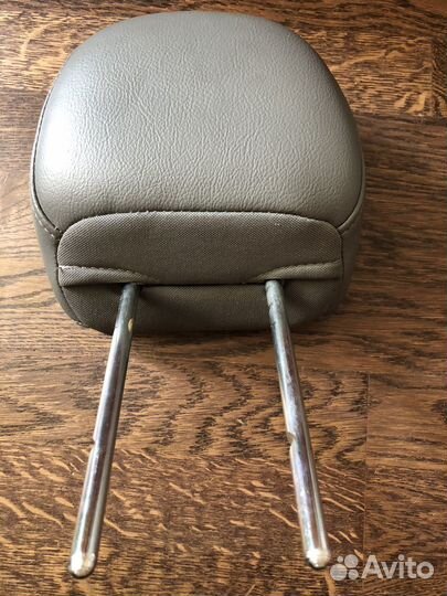 Подголовник