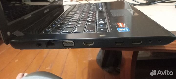 Ноутбук Samsung R425