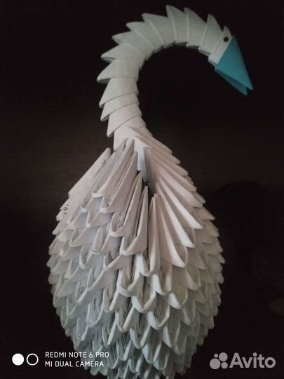 Лебедь ручной работы