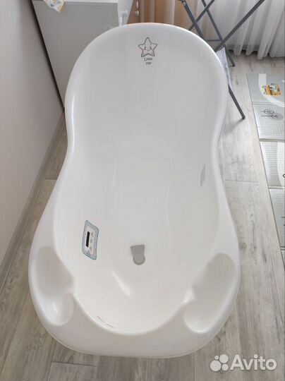 Ванночка для новорождённых с подставкой