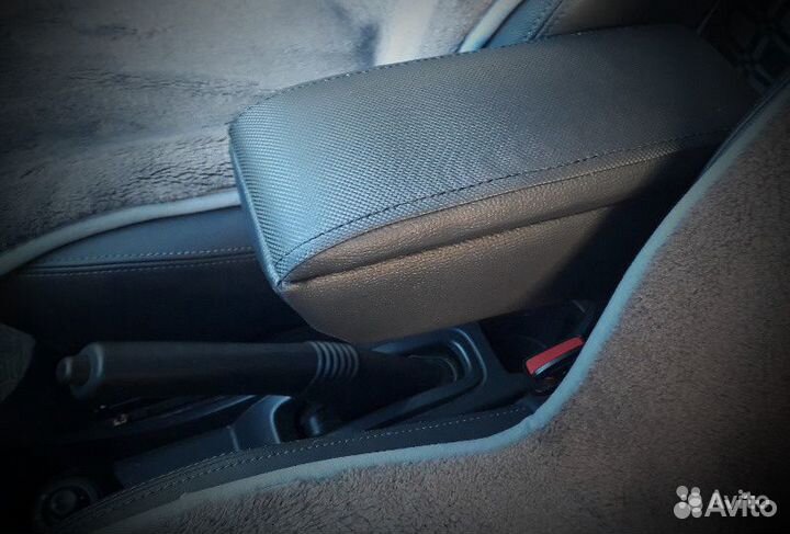 Подлокотник ArmAuto для Рено Дастер Renault Dust