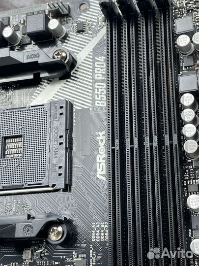 Материнская плата ASRock B550 Pro4