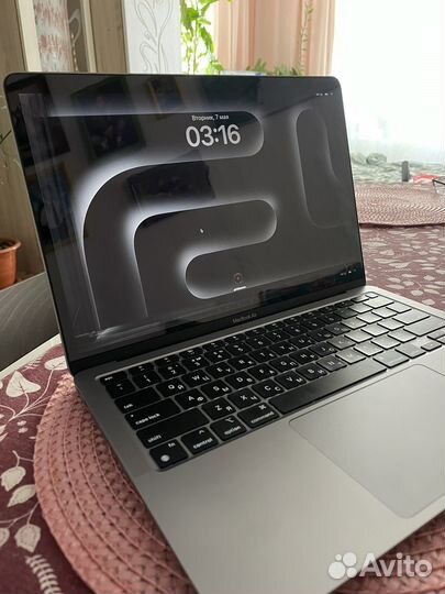 Apple MacBook air 13 2020 m1 8gb 256
