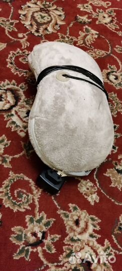 Массажная подушка для шеи