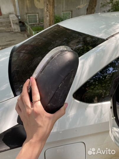 Продам боковое зеркало