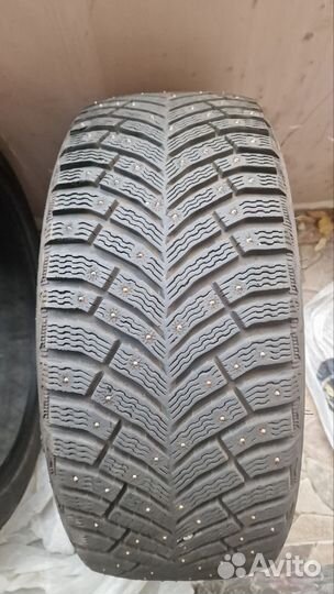 Michelin X-Ice North 4 225/40 R19 и 255/35 R19 93H