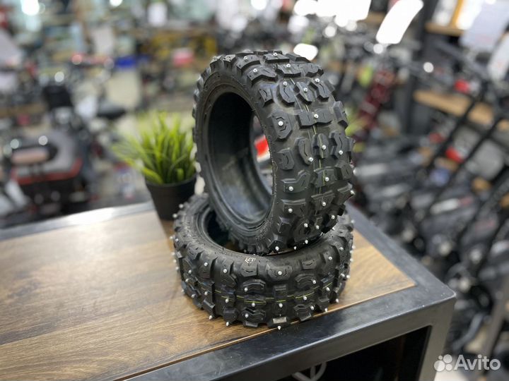 Покрышка шипованная 11'' дюймов 90/65-6.5