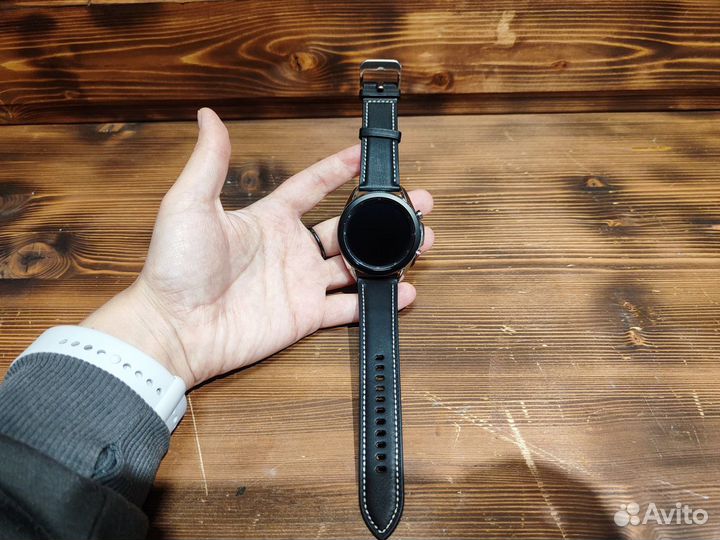 Смартчасы Samsumg Galaxy Watch3