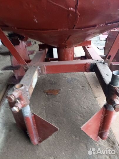 Картофелесажалка для мотоблока