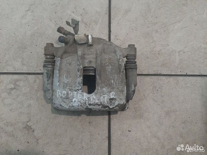 Тормозной суппорт передний правый Vortex Estina