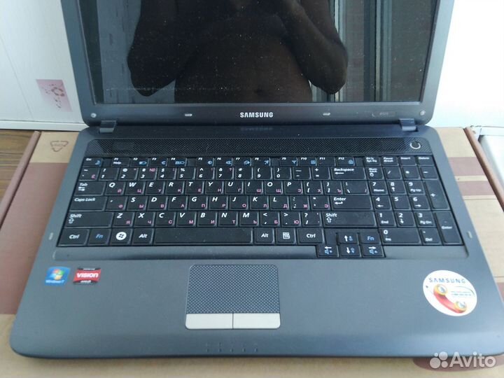 Ноутбук samsung r525
