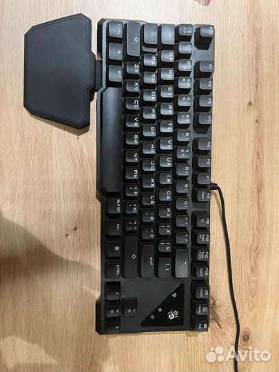 Игровая клавиатура A4Tech FBX 51C, Bloody B700