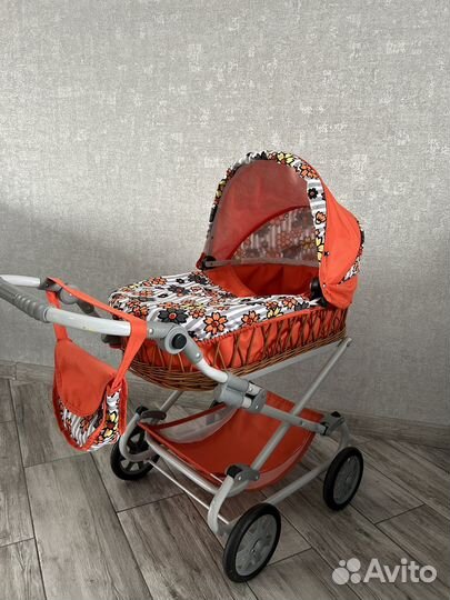 Коляска для кукол