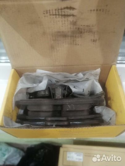 Передние тормозные колодки VW