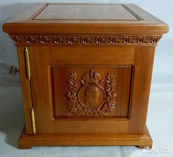 Мюнцкабинет №27