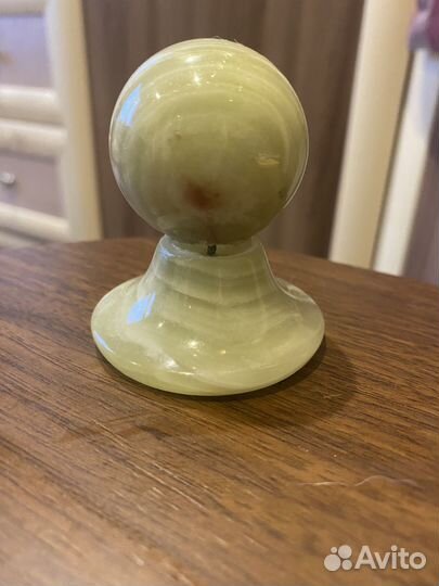 Часы из оникса настольные