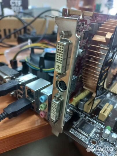 Видеокарта ATI Radeon HD 4770 512mb