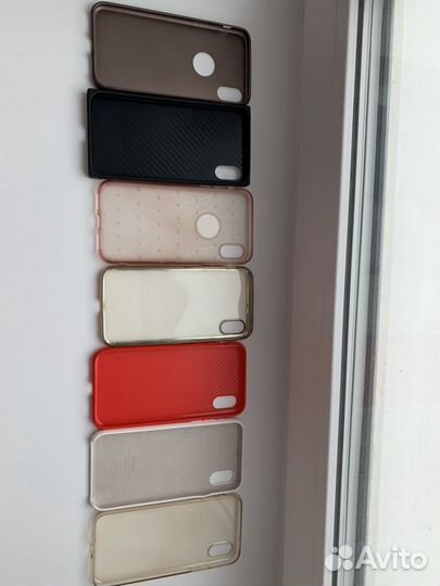 Чехлы на iPhone X/XS