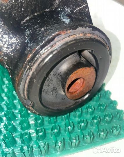 Рычаг подвески нижний перед Ауди Q7