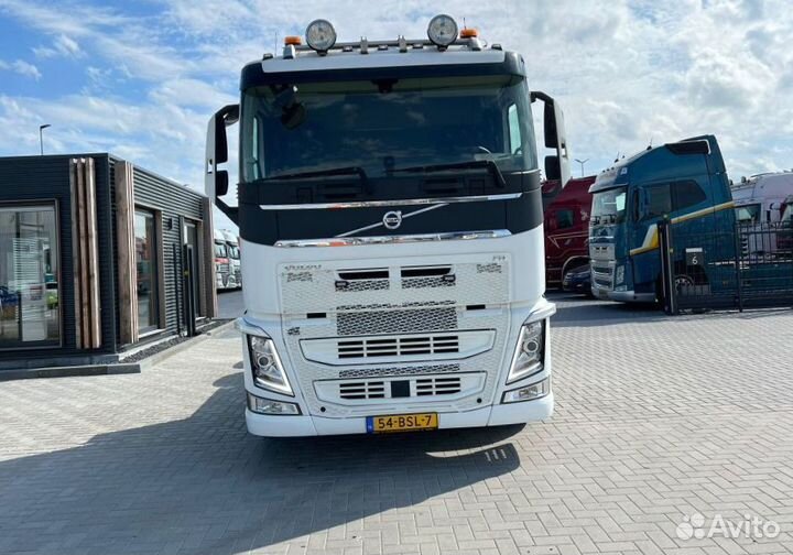 В разборке грузовик Volvo, FH с 2013