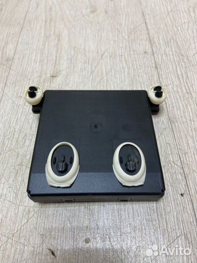 Блок управления дверьми задний левый Mercedes Benz