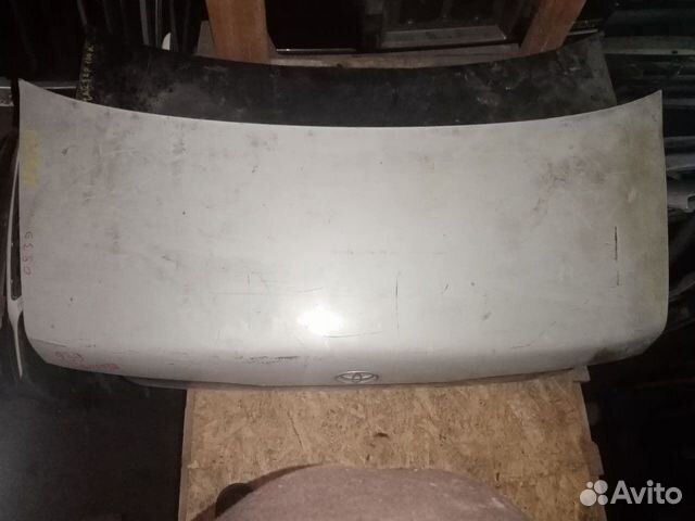 Крышка багажника на toyota aristo JZS147