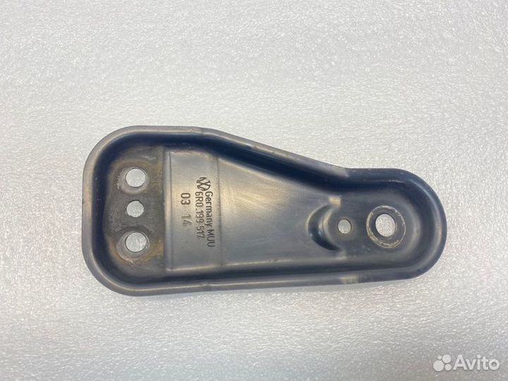 Кронштейн левый Volkswagen Polo седан 1.6 2014