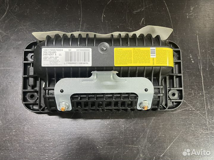 Подушка безопасности пасажира мерседес w218