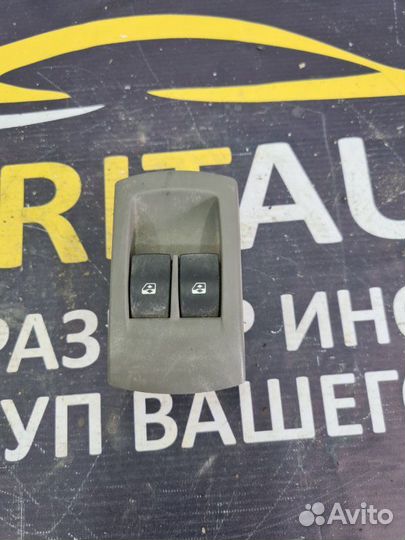 Блок управления стеклоподъемниками Renault Symbol