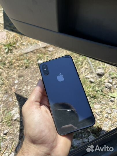 iPhone X, 64 ГБ