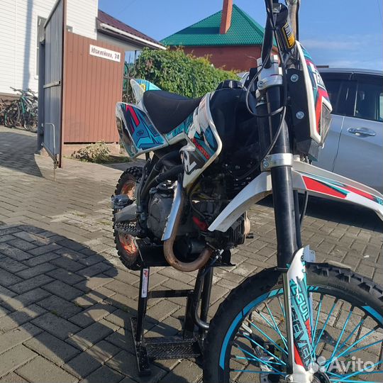Питбайк, Regulmoto seven medalist 150e