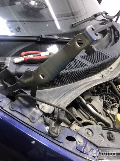 Renault scenic 2 петли капота