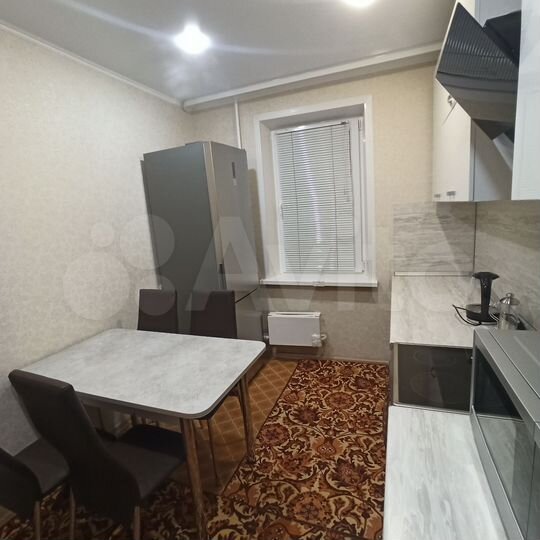 2-к. квартира, 50 м², 9/10 эт.