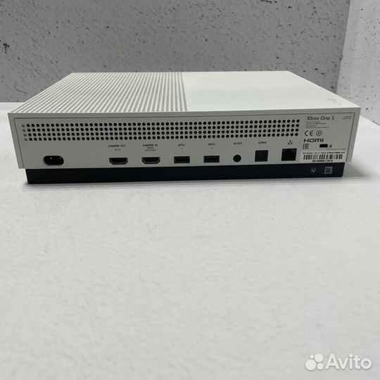 Игровая приставка X-box one s 500Гб