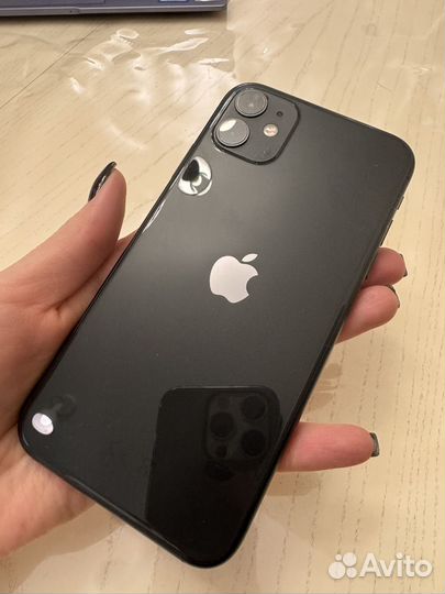 iPhone 11, 64 ГБ